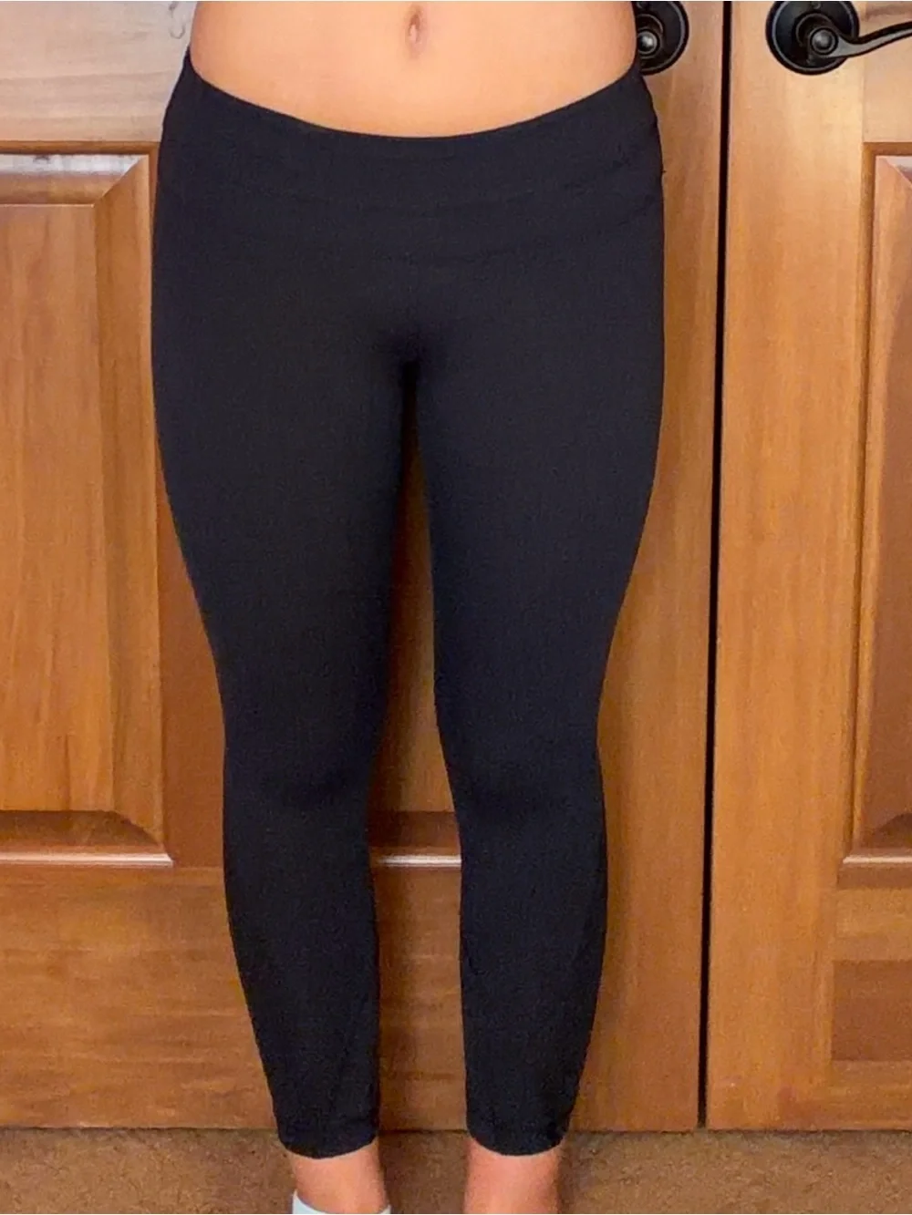Lululemon Low Rise Black Calf Mesh Ankle Leggings Women’s Size 4